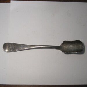 E & Co Queen Elisabeth II Commemorative Souvenir Silver Plate Scoop Spoon